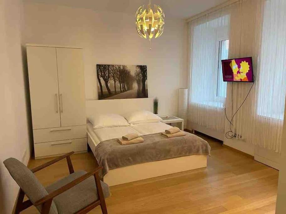 Akh - Uni 10Min - Zentrum 10 Min Wien Eksteriør bilde